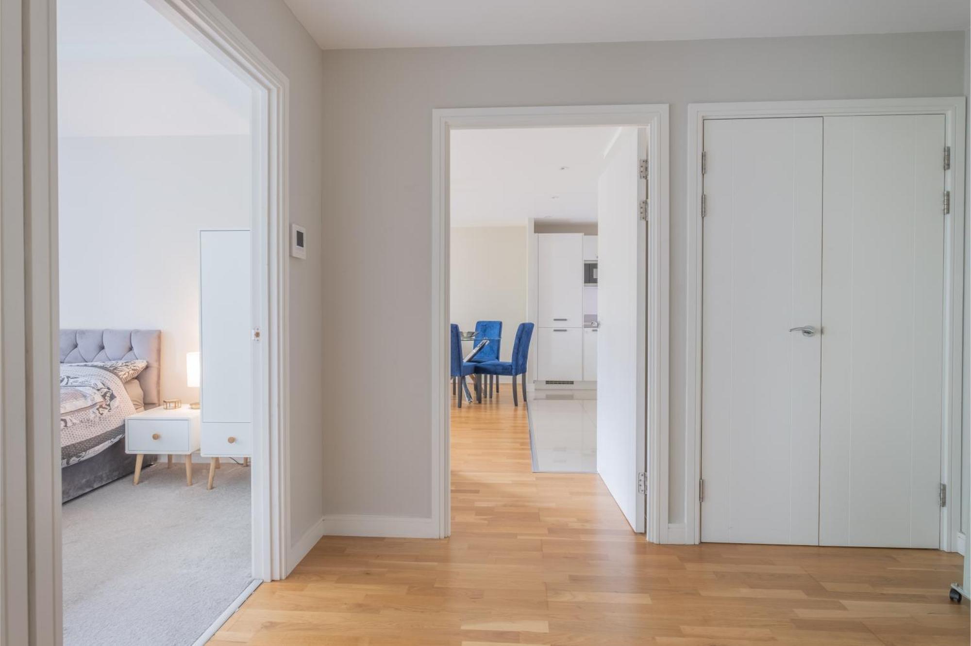 Brand New London Flat With Car Park Apartment ภายนอก รูปภาพ